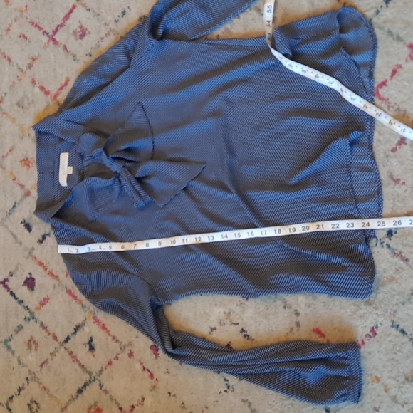 Loft Blue And White Polka Dot Bow Top Medium - Picture 3 of 5